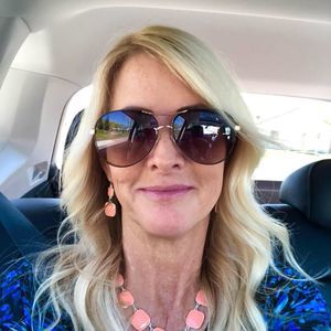 Meet your Posher, Teri